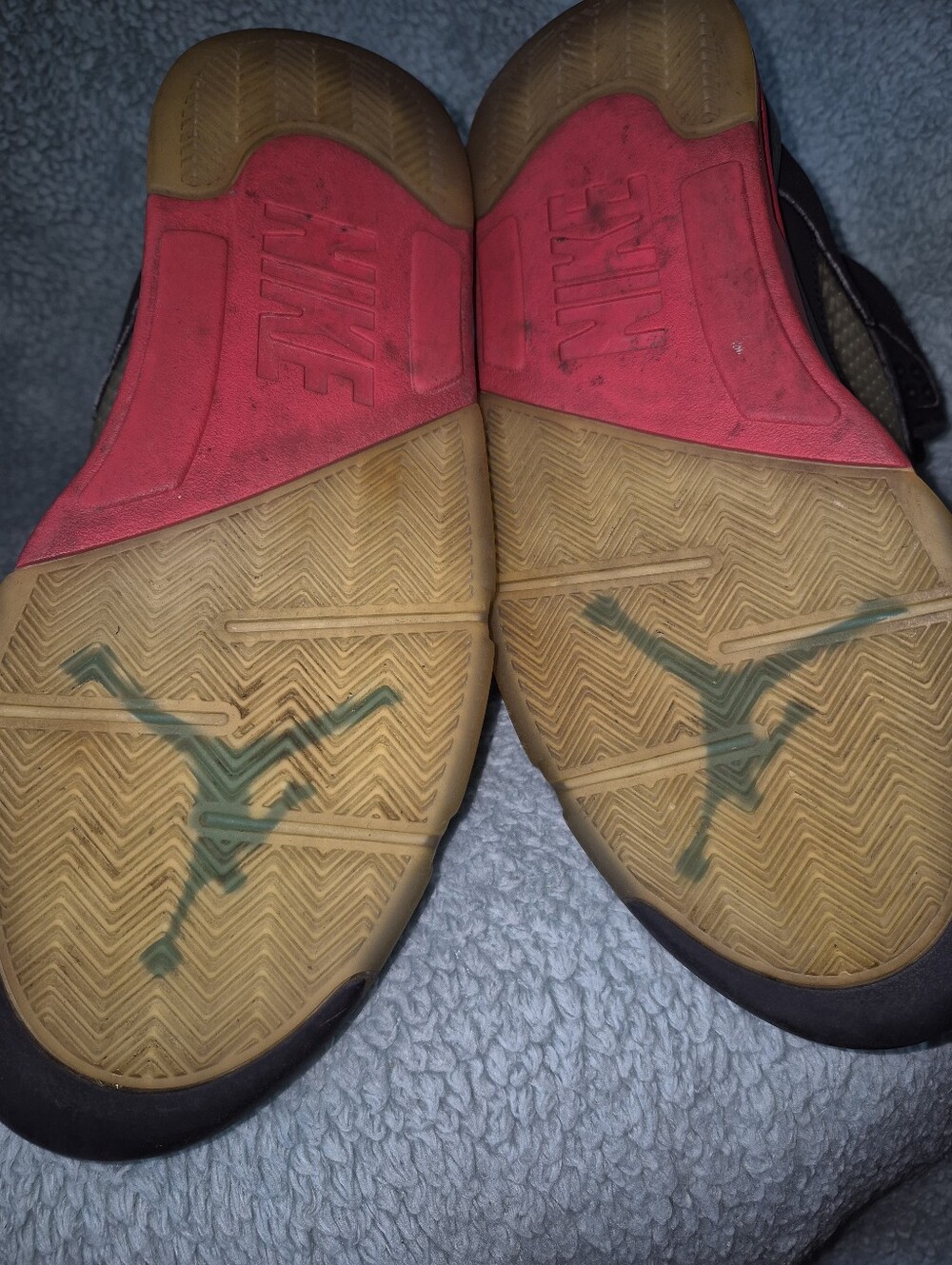Nike Air Jordan Men’s Black/Purple Athletic Sneakers - Picture 6 of 7